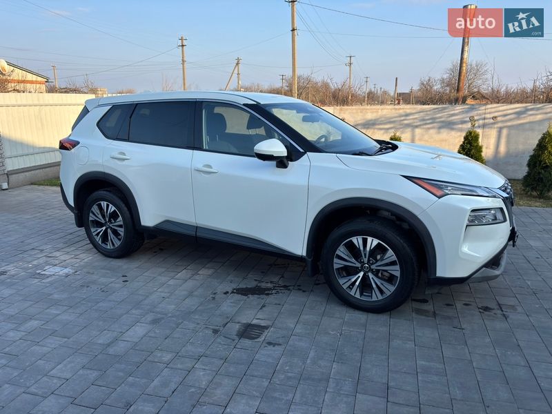 Позашляховик / Кросовер Nissan Rogue 2021 в Полтаві
