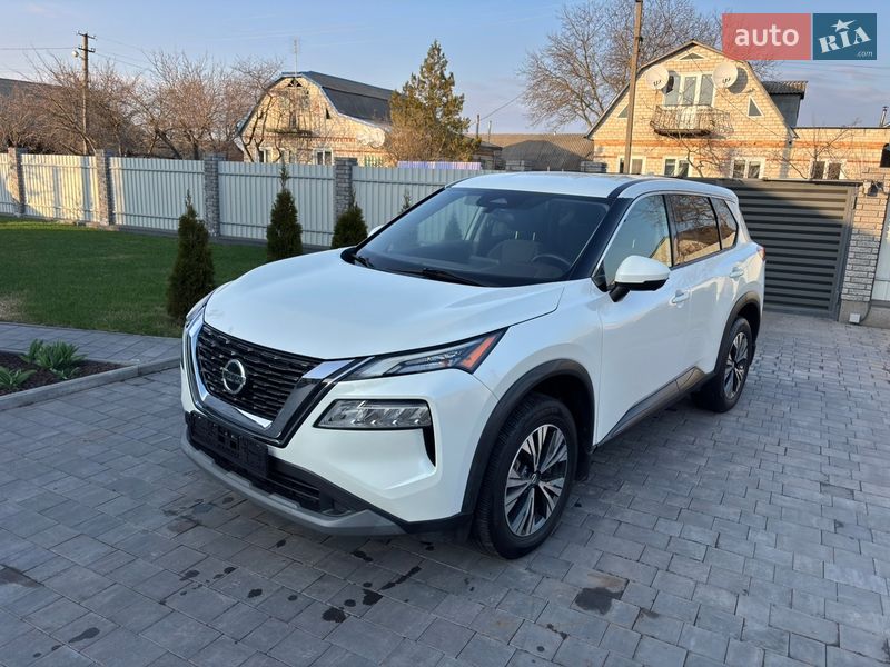 Позашляховик / Кросовер Nissan Rogue 2021 в Полтаві