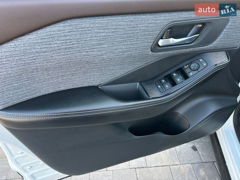 Позашляховик / Кросовер Nissan Rogue 2021 в Полтаві