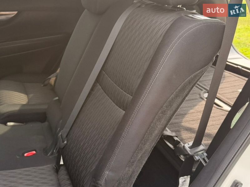 Внедорожник / Кроссовер Nissan Rogue 2018 в Яготине фото 10 Внедорожник / Кроссовер Nissan Rogue 2018 в Яготине