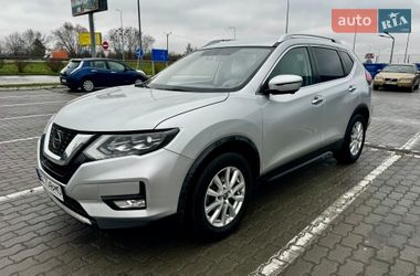 Внедорожник / Кроссовер Nissan Rogue 2018 в Львове