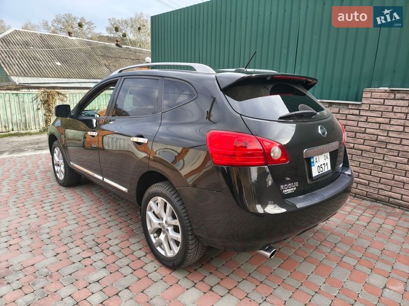 Nissan Rogue 2011