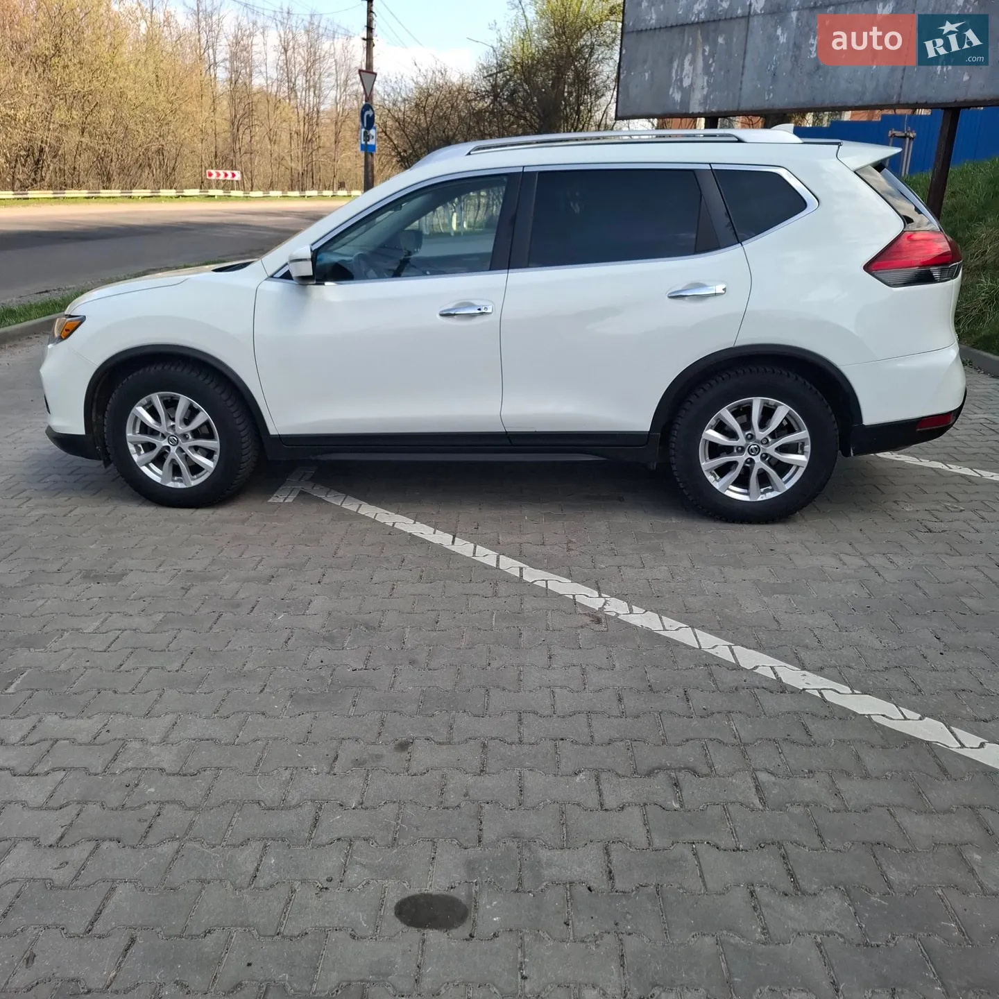 2017 Nissan Rogue - мініатюра 4