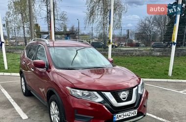 Внедорожник / Кроссовер Nissan Rogue 2018 в Житомире