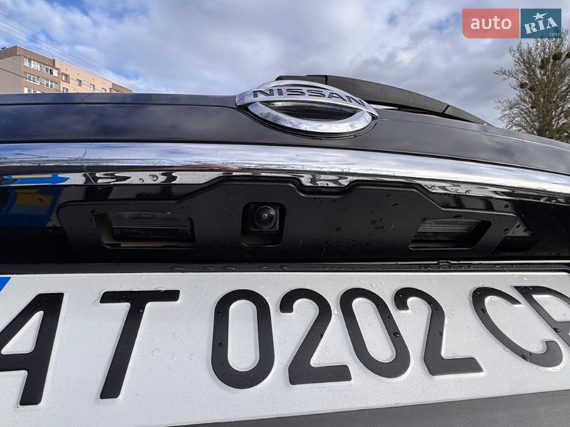 Позашляховик / Кросовер Nissan Rogue 2017 в Івано-Франківську