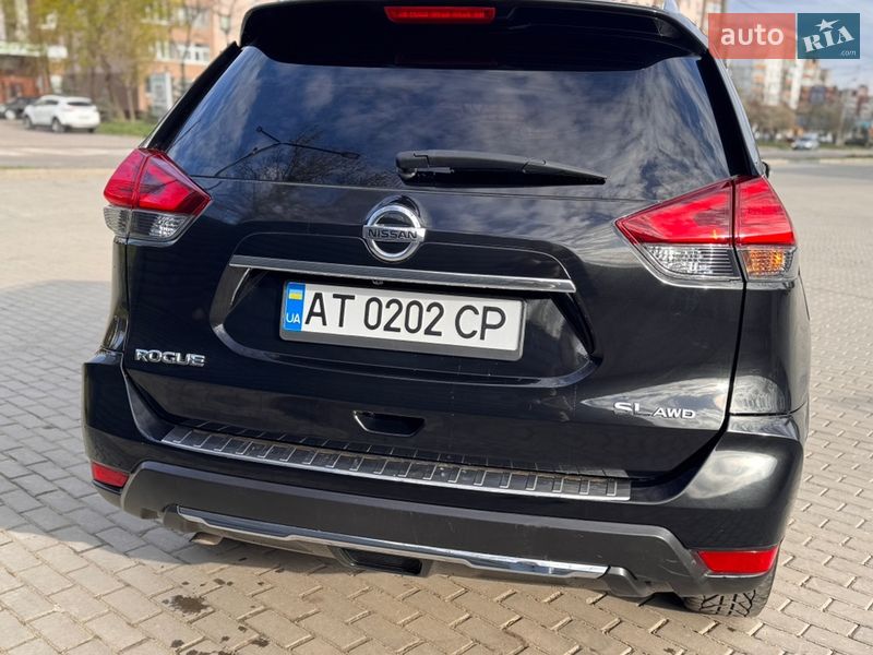 Позашляховик / Кросовер Nissan Rogue 2017 в Івано-Франківську