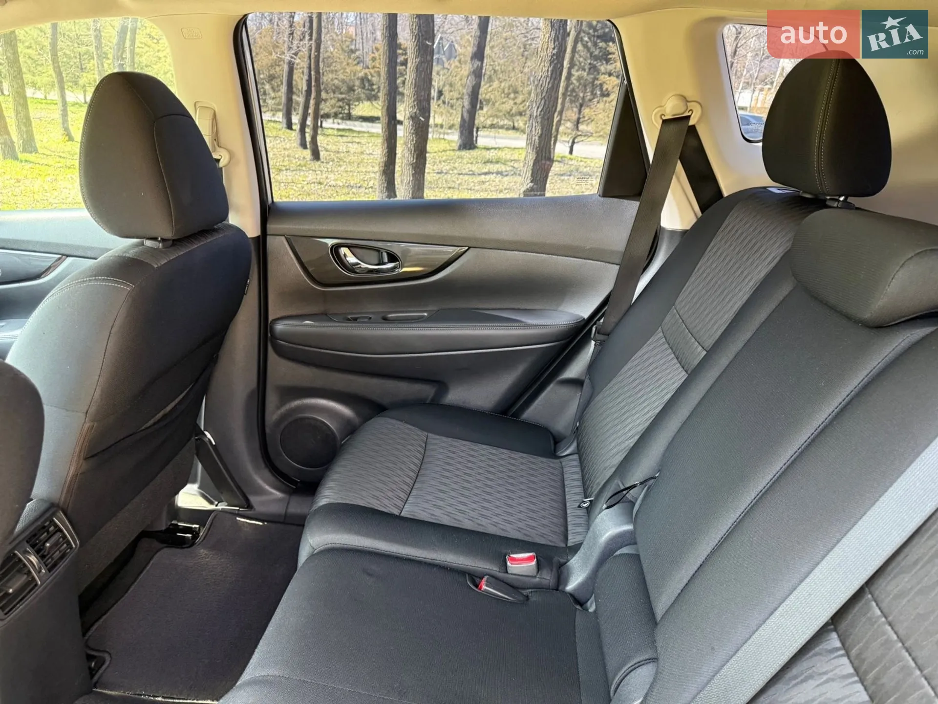 2018 Nissan Rogue - мініатюра 11