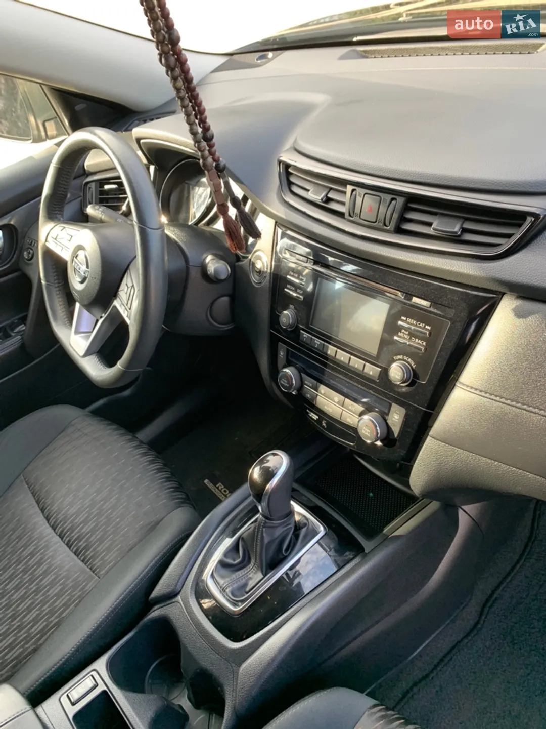 2017 Nissan Rogue - мініатюра 16