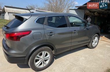 Позашляховик / Кросовер Nissan Rogue 2018 в Львові