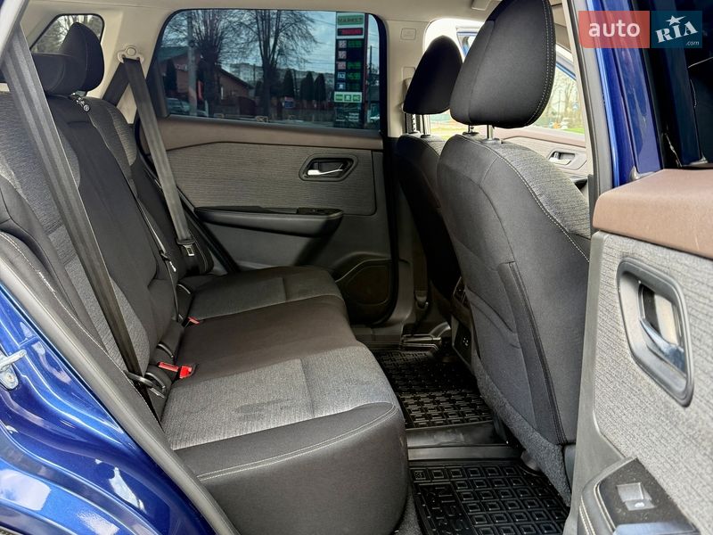 Позашляховик / Кросовер Nissan Rogue 2023 в Житомирі
