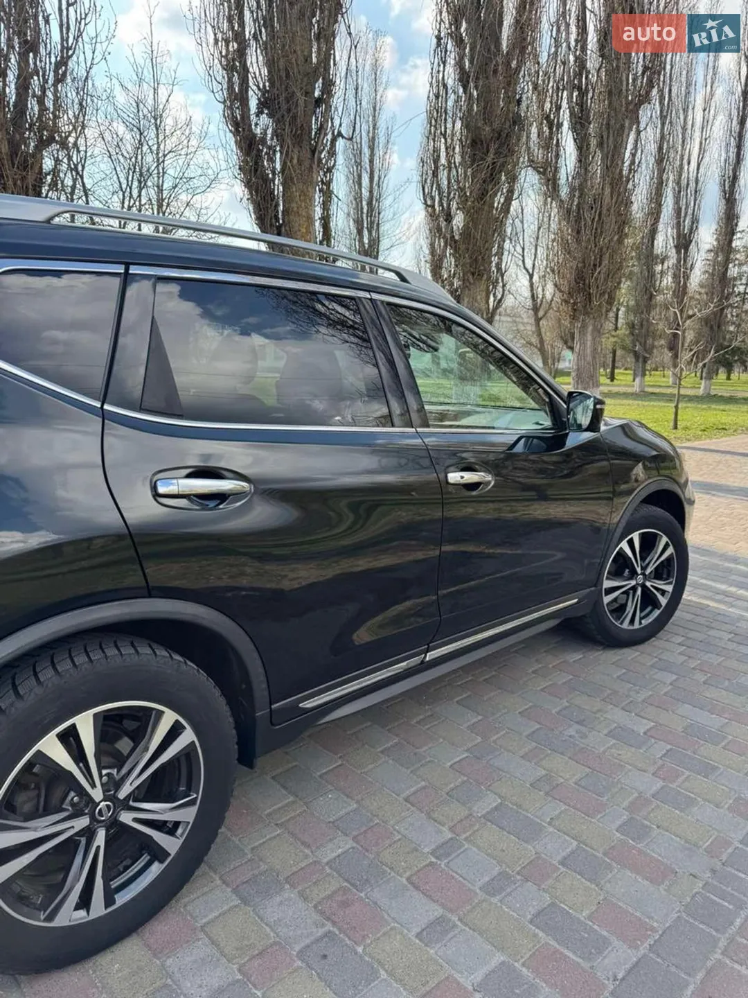 2017 Nissan Rogue - мініатюра 3