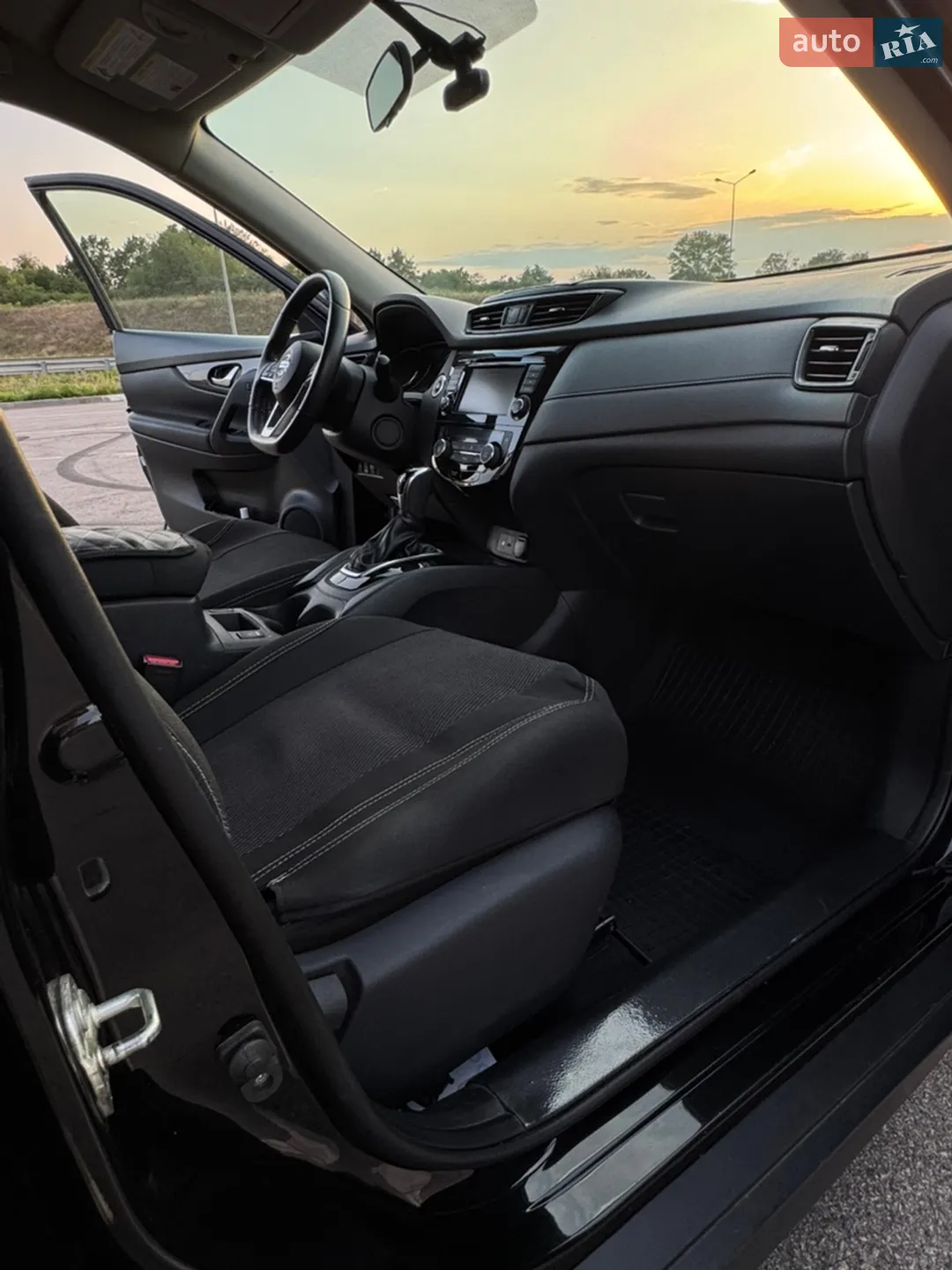 2017 Nissan Rogue - мініатюра 15
