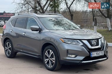Позашляховик / Кросовер Nissan Rogue 2017 в Чернігові