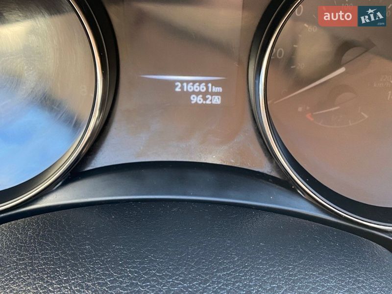 Позашляховик / Кросовер Nissan Rogue 2016 в Миколаєві