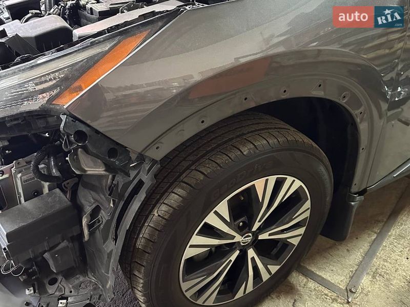 Позашляховик / Кросовер Nissan Rogue 2021 в Вінниці