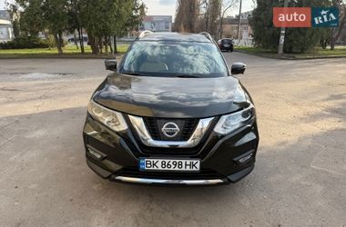 Позашляховик / Кросовер Nissan Rogue 2016 в Рівному