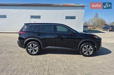 Позашляховик / Кросовер Nissan Rogue 2021 в Калуші