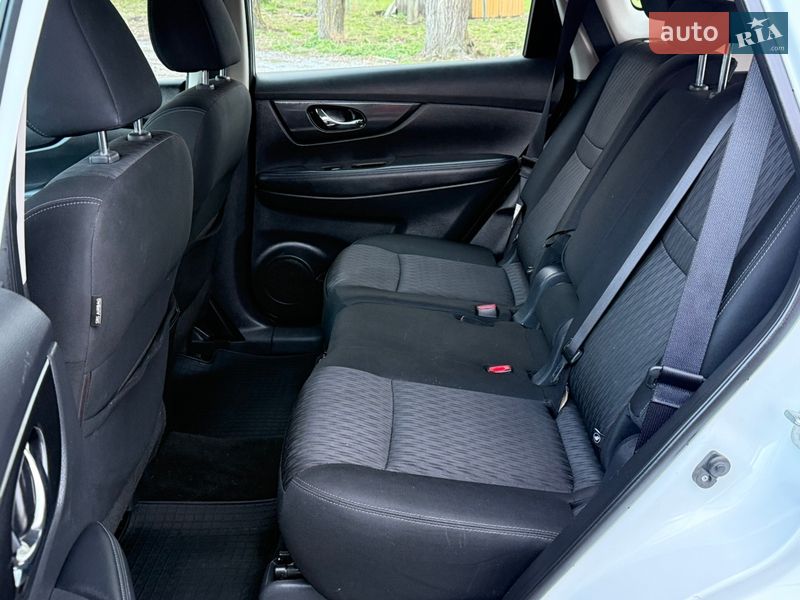 Позашляховик / Кросовер Nissan Rogue 2018 в Рівному