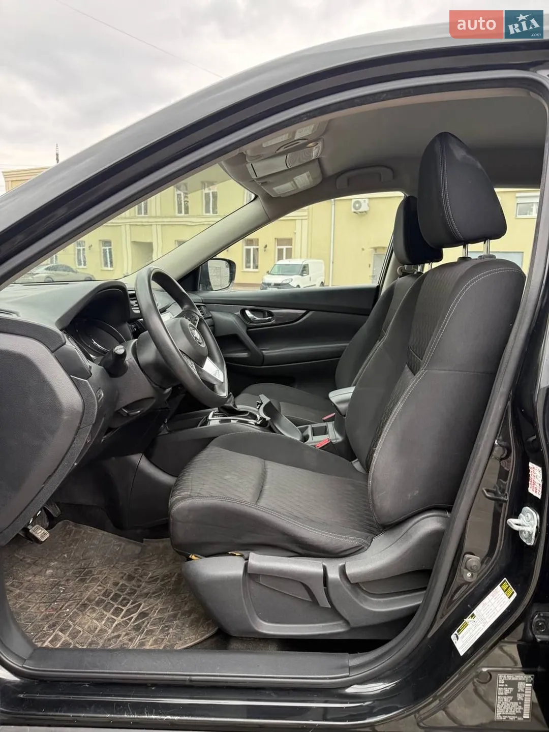 2017 Nissan Rogue - мініатюра 18