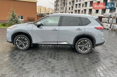 Позашляховик / Кросовер Nissan Rogue 2023 в Софіївській Борщагівці
