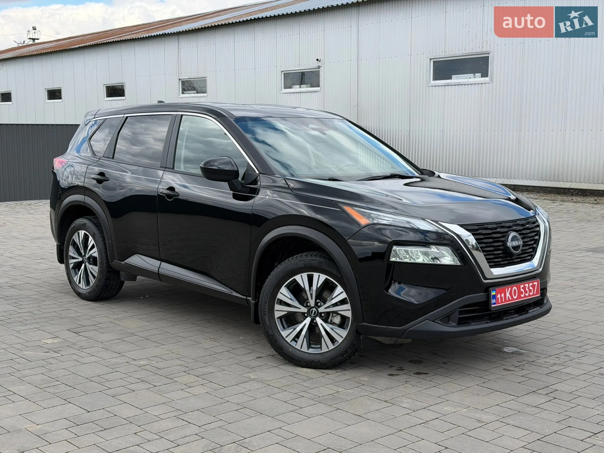 2023 Nissan Rogue - фото 1
