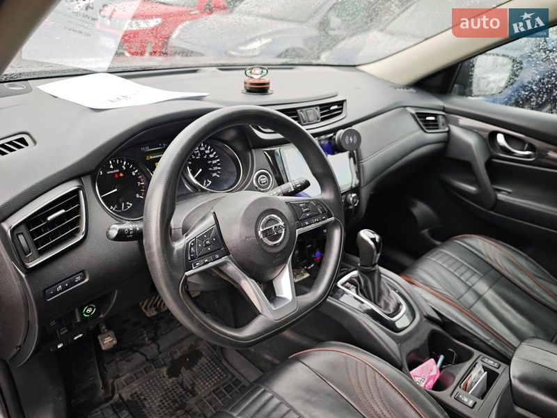 Позашляховик / Кросовер Nissan Rogue 2016 в Харкові