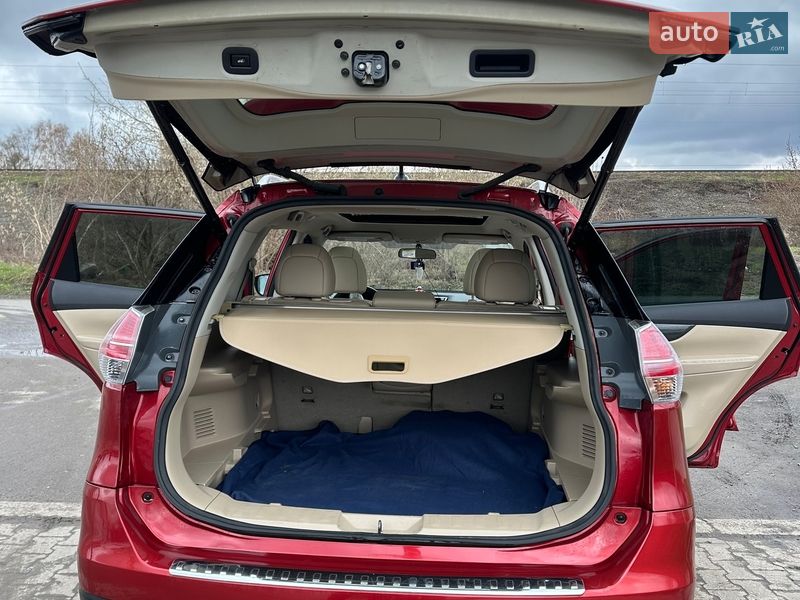 Позашляховик / Кросовер Nissan Rogue 2016 в Конотопі