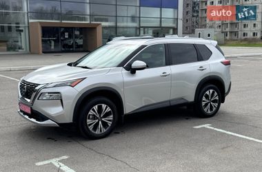 Внедорожник / Кроссовер Nissan Rogue 2023 в Полтаве