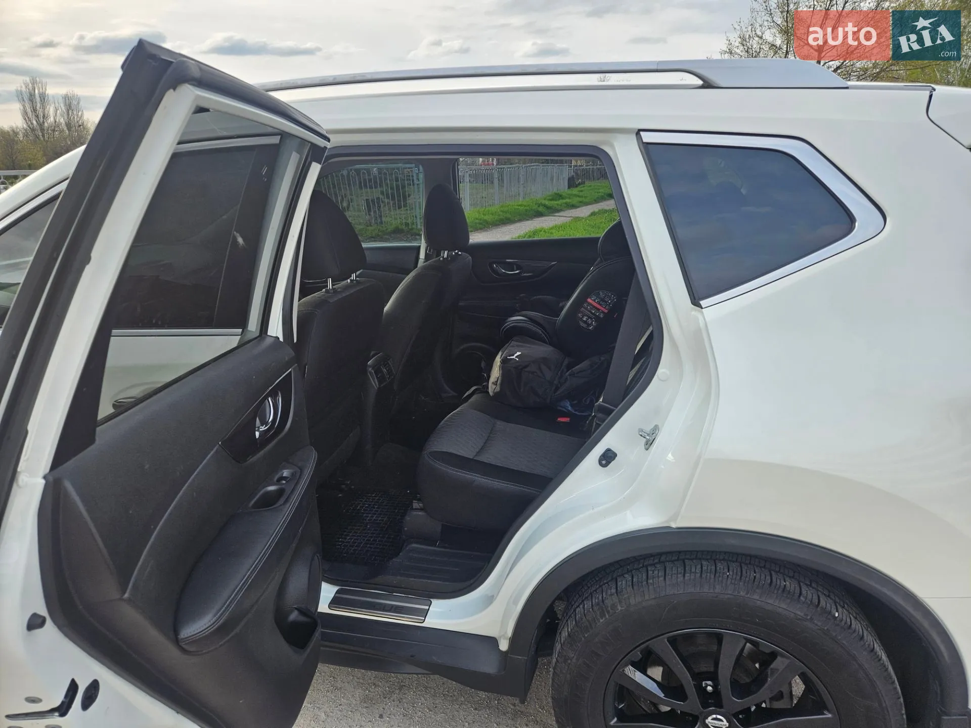 2017 Nissan Rogue - мініатюра 7