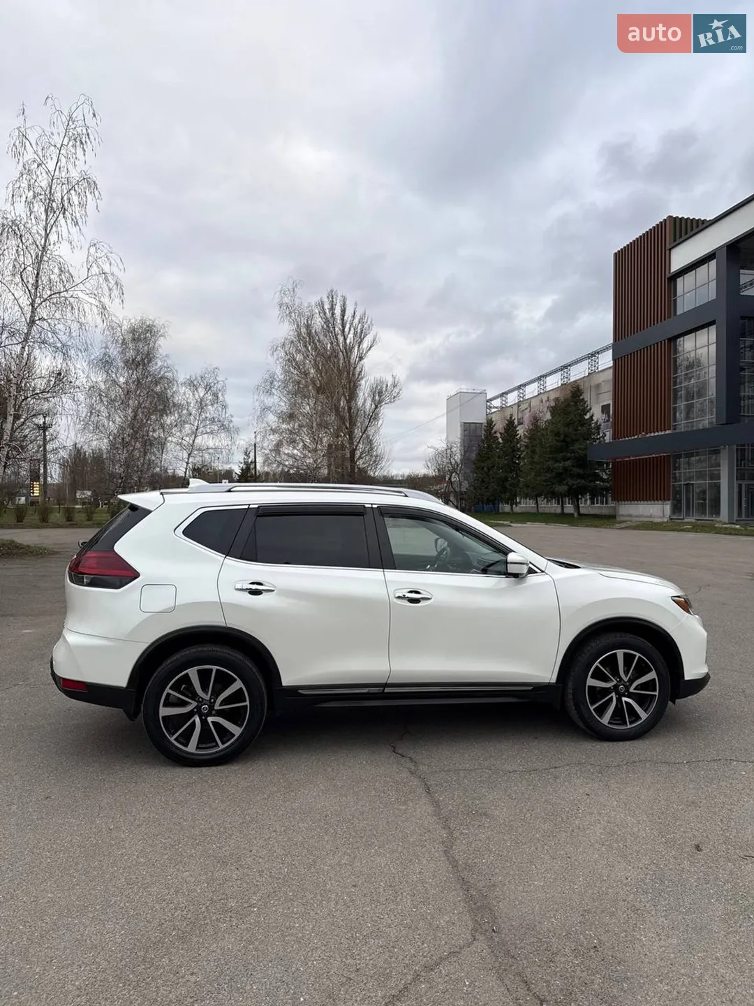 2019 Nissan Rogue - мініатюра 9