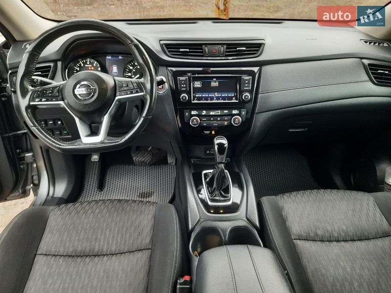 Позашляховик / Кросовер Nissan Rogue 2018 в Рівному