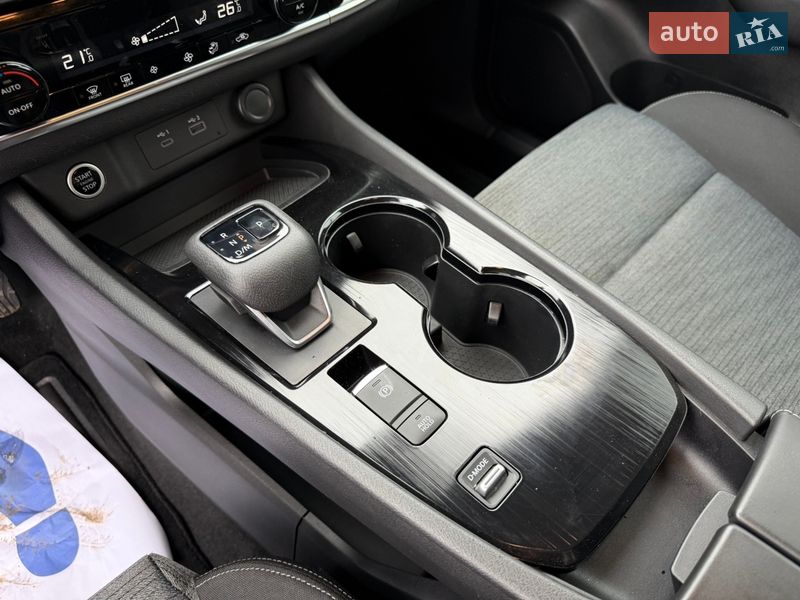 Позашляховик / Кросовер Nissan Rogue 2021 в Сумах