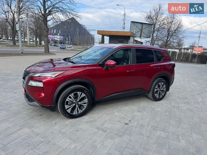Внедорожник / Кроссовер Nissan Rogue 2023 в Ровно
