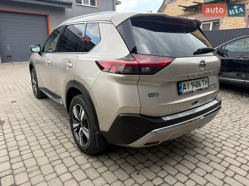 Внедорожник / Кроссовер Nissan Rogue 2021 в Киеве