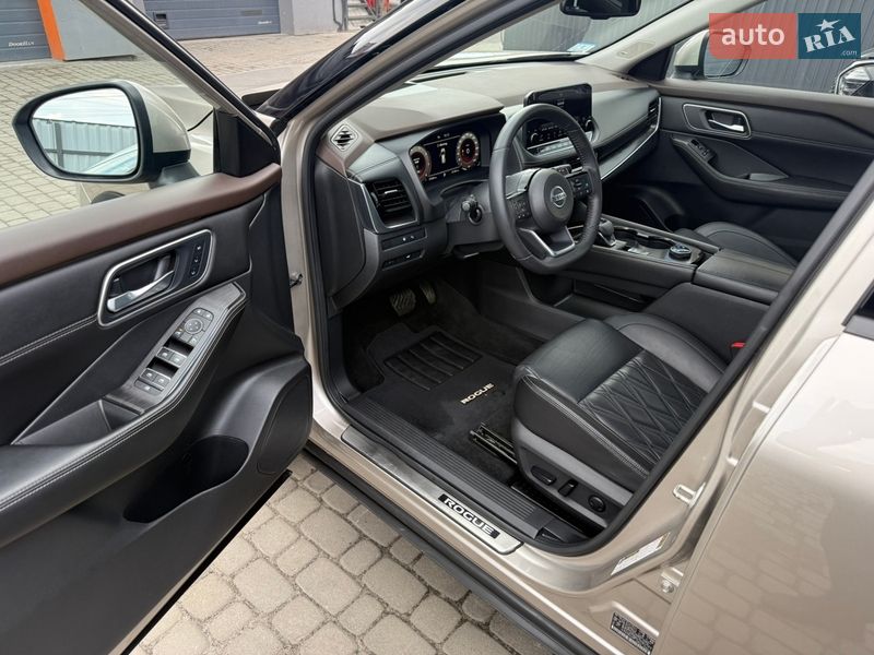 Внедорожник / Кроссовер Nissan Rogue 2021 в Киеве