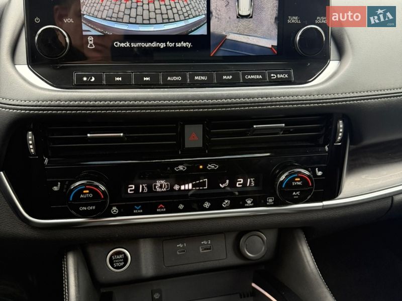 Внедорожник / Кроссовер Nissan Rogue 2021 в Киеве