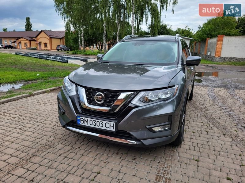 Внедорожник / Кроссовер Nissan Rogue 2018 в Ромнах