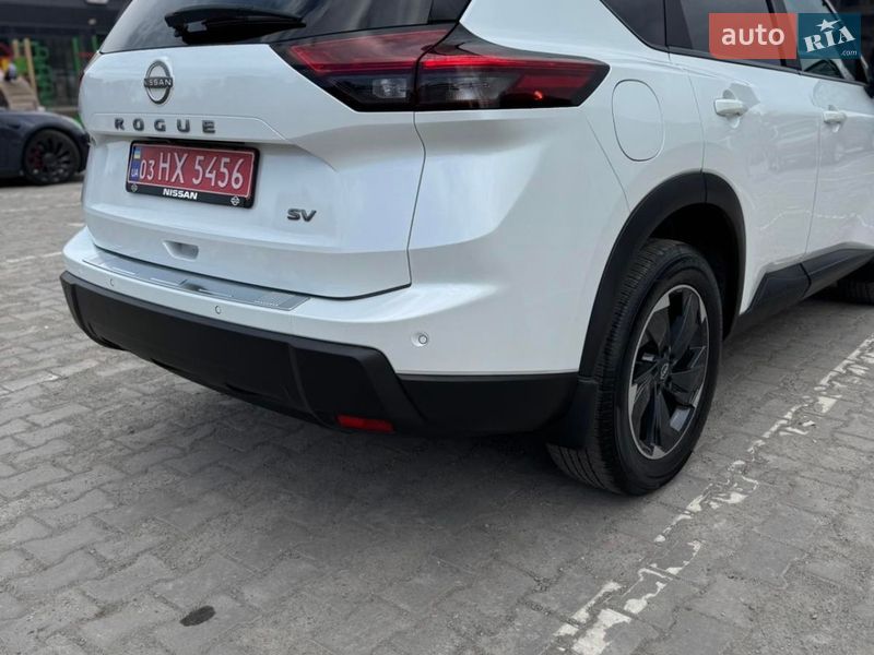 Внедорожник / Кроссовер Nissan Rogue 2024 в Кривом Роге