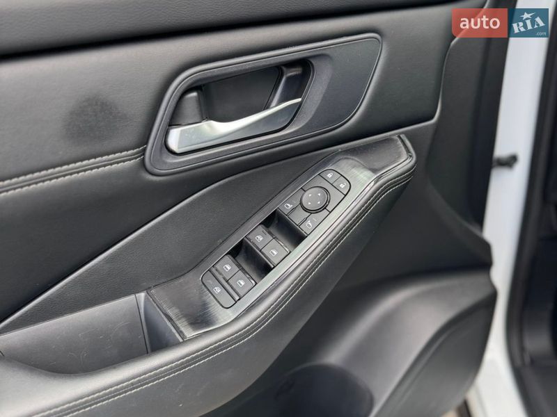 Внедорожник / Кроссовер Nissan Rogue 2024 в Кривом Роге