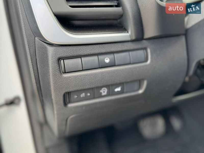 Внедорожник / Кроссовер Nissan Rogue 2024 в Кривом Роге