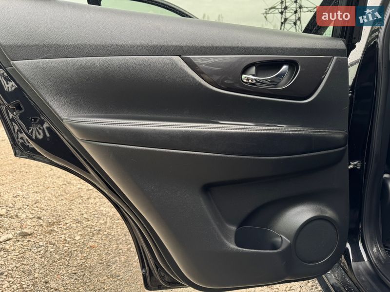 Позашляховик / Кросовер Nissan Rogue 2018 в Харкові