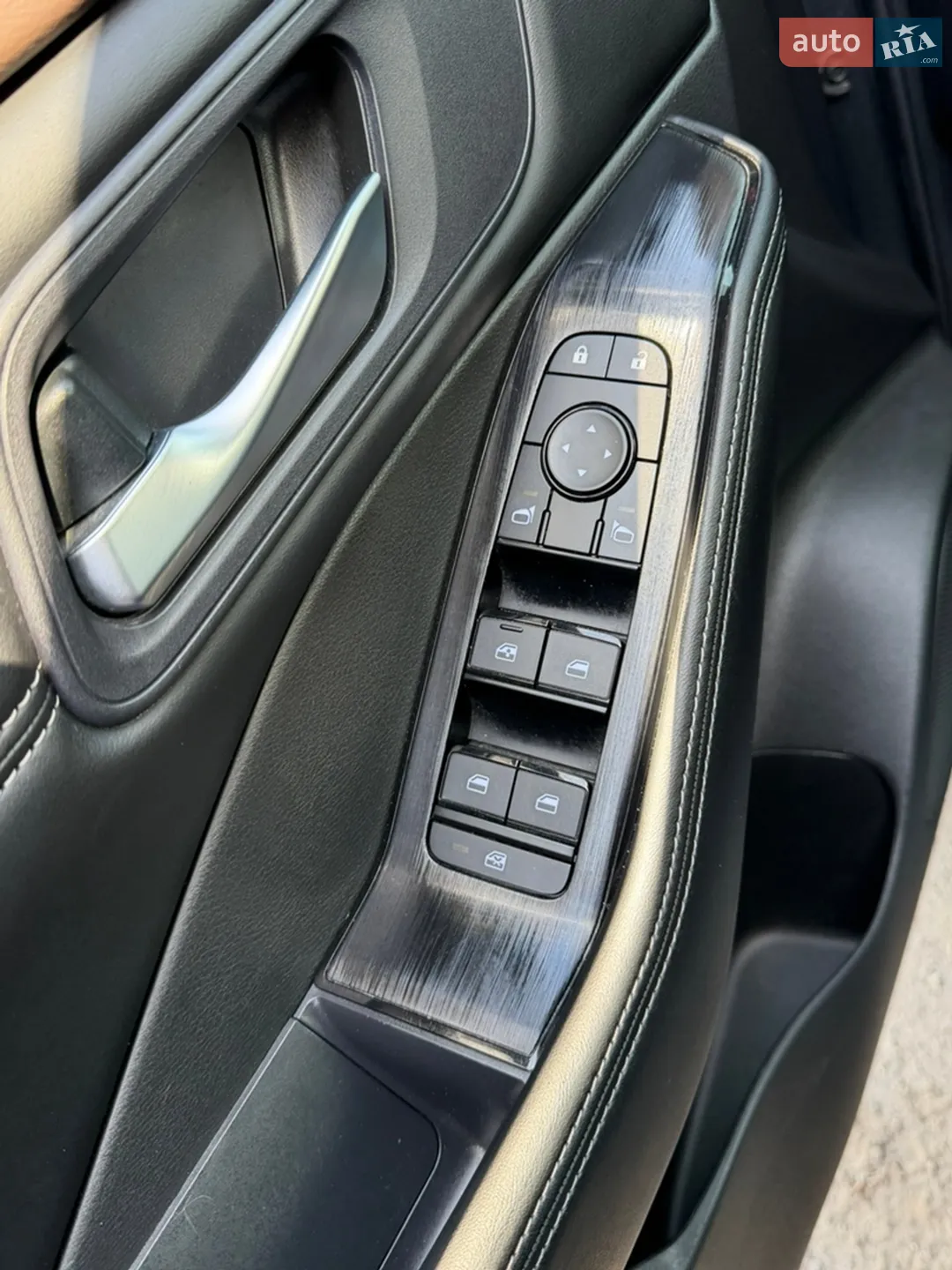 2023 Nissan Rogue - мініатюра 24
