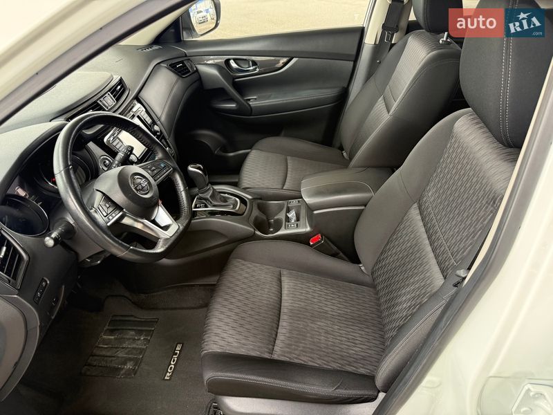Внедорожник / Кроссовер Nissan Rogue 2018 в Николаеве