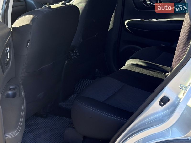 Внедорожник / Кроссовер Nissan Rogue 2017 в Чернигове фото 12 Внедорожник / Кроссовер Nissan Rogue 2017 в Чернигове