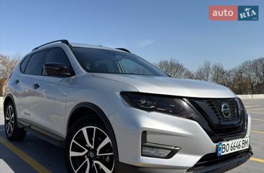 Внедорожник / Кроссовер Nissan Rogue 2018 в Тернополе