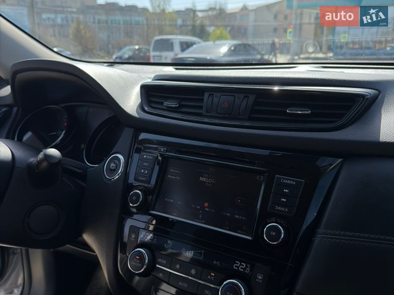 Позашляховик / Кросовер Nissan Rogue 2018 в Тернополі