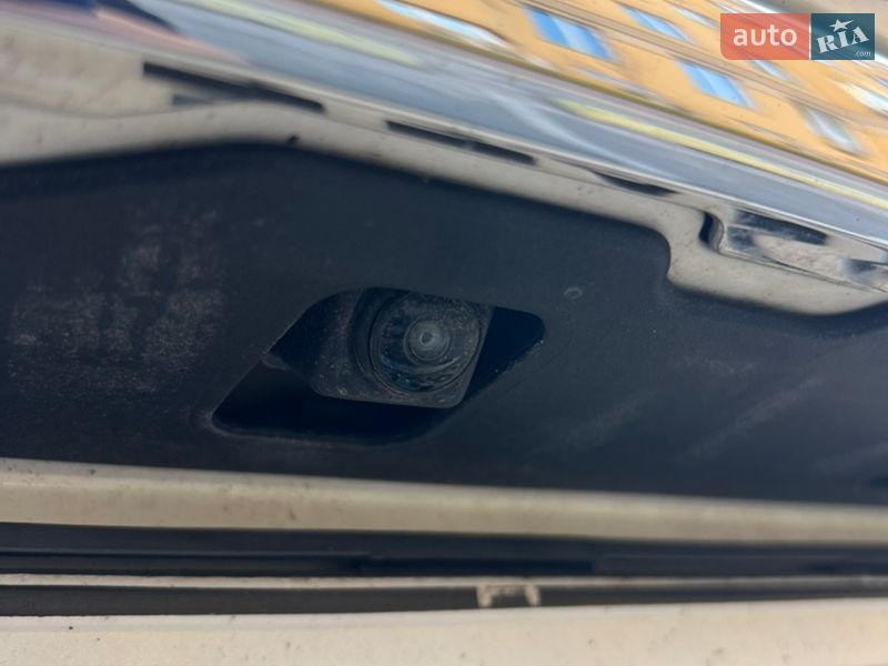 Позашляховик / Кросовер Nissan Rogue 2017 в Києві