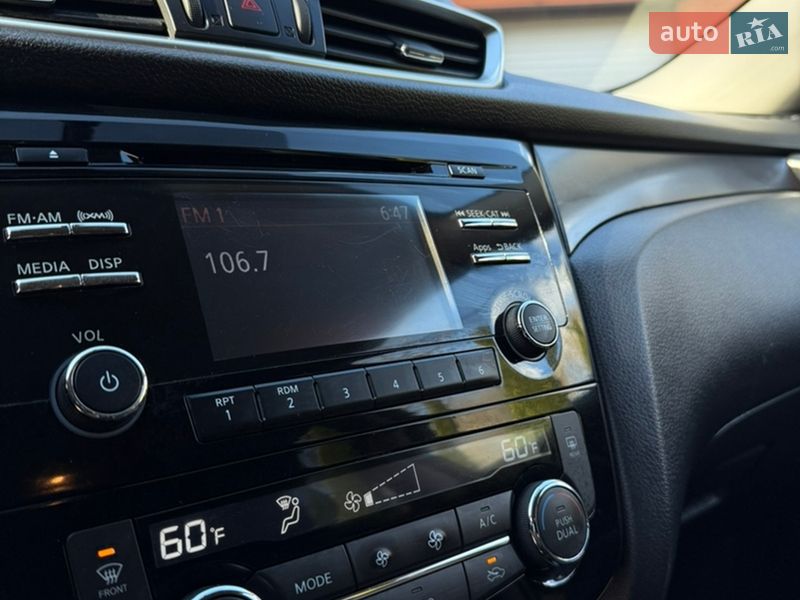 Позашляховик / Кросовер Nissan Rogue 2016 в Лубнах