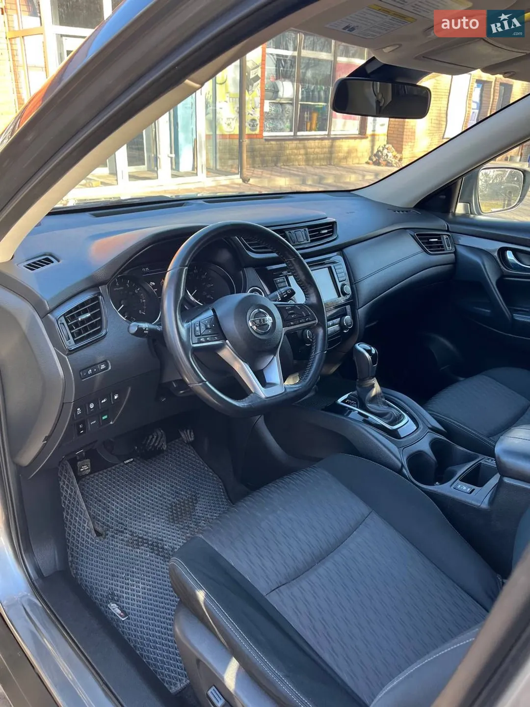 2019 Nissan Rogue - мініатюра 9