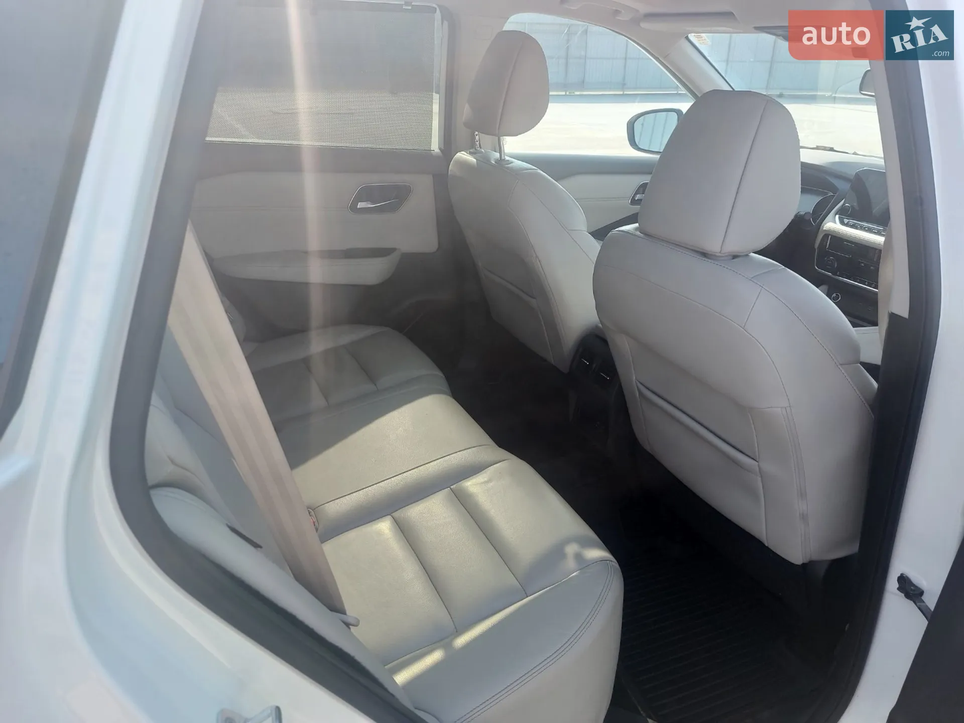2021 Nissan Rogue - мініатюра 19